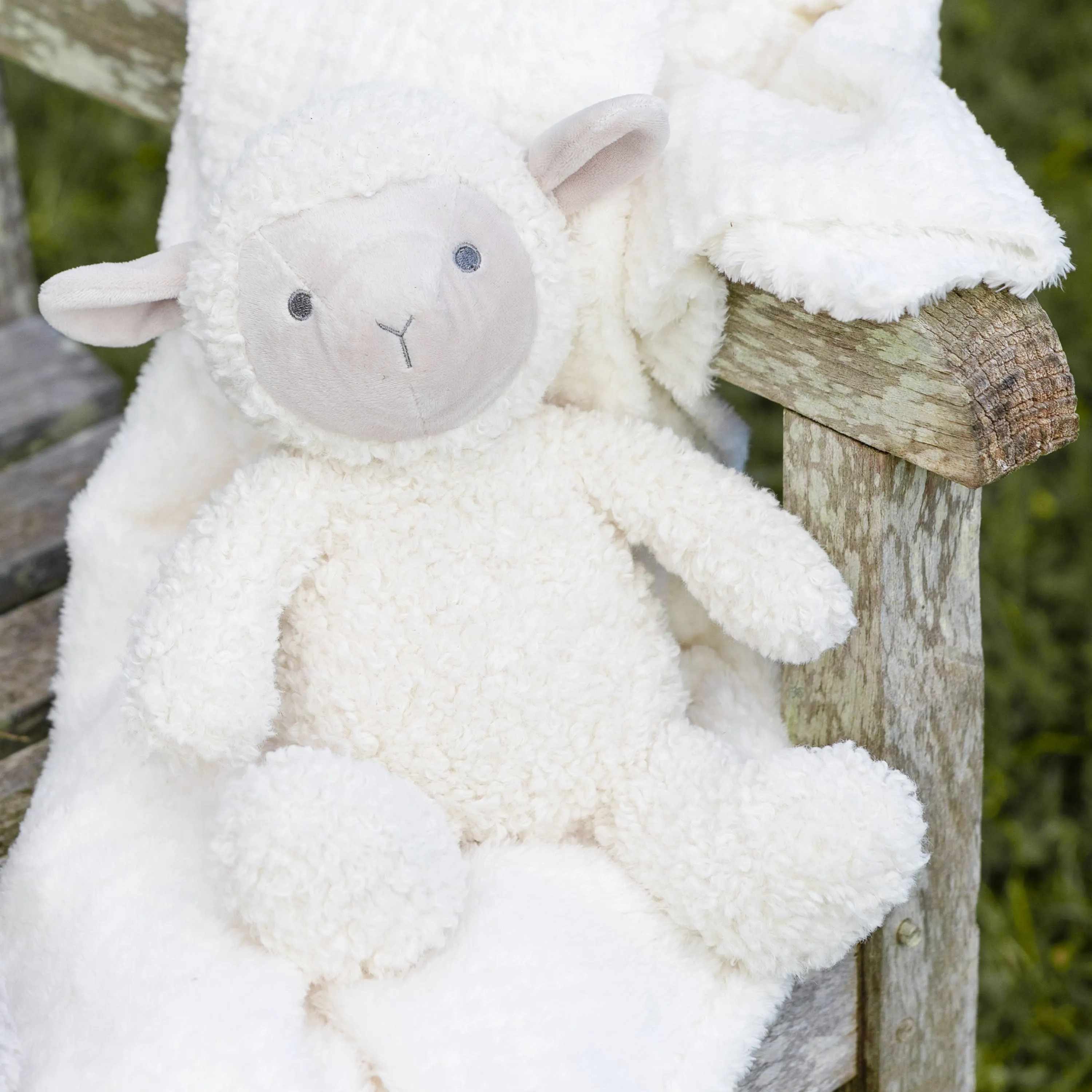 Plush Toy & Blanket - Farmyard Lamb